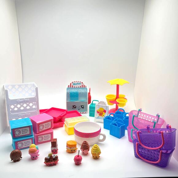 Shopkins Season 3 Food Fair, Ice Cream Truck, Easy Squeezy Candy Cart - Picture 4 of 16